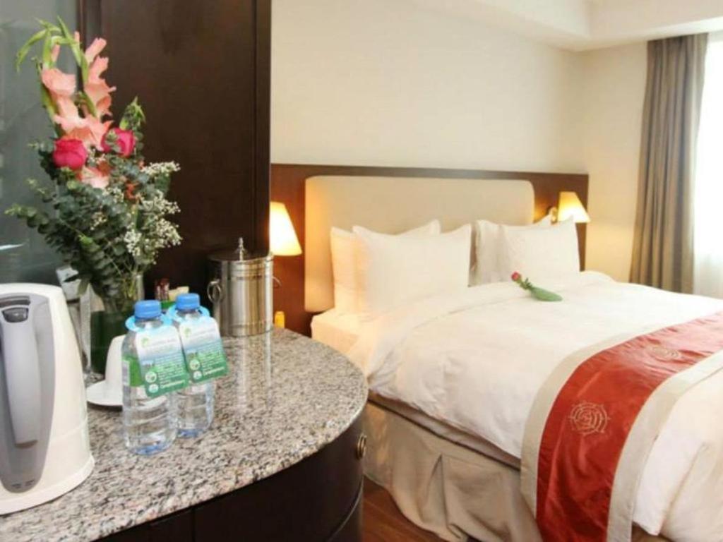 Kuala Belait Plaza Sutera Biru Hotel מראה חיצוני תמונה