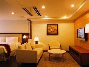 Kuala Belait Plaza Sutera Biru Hotel מראה חיצוני תמונה